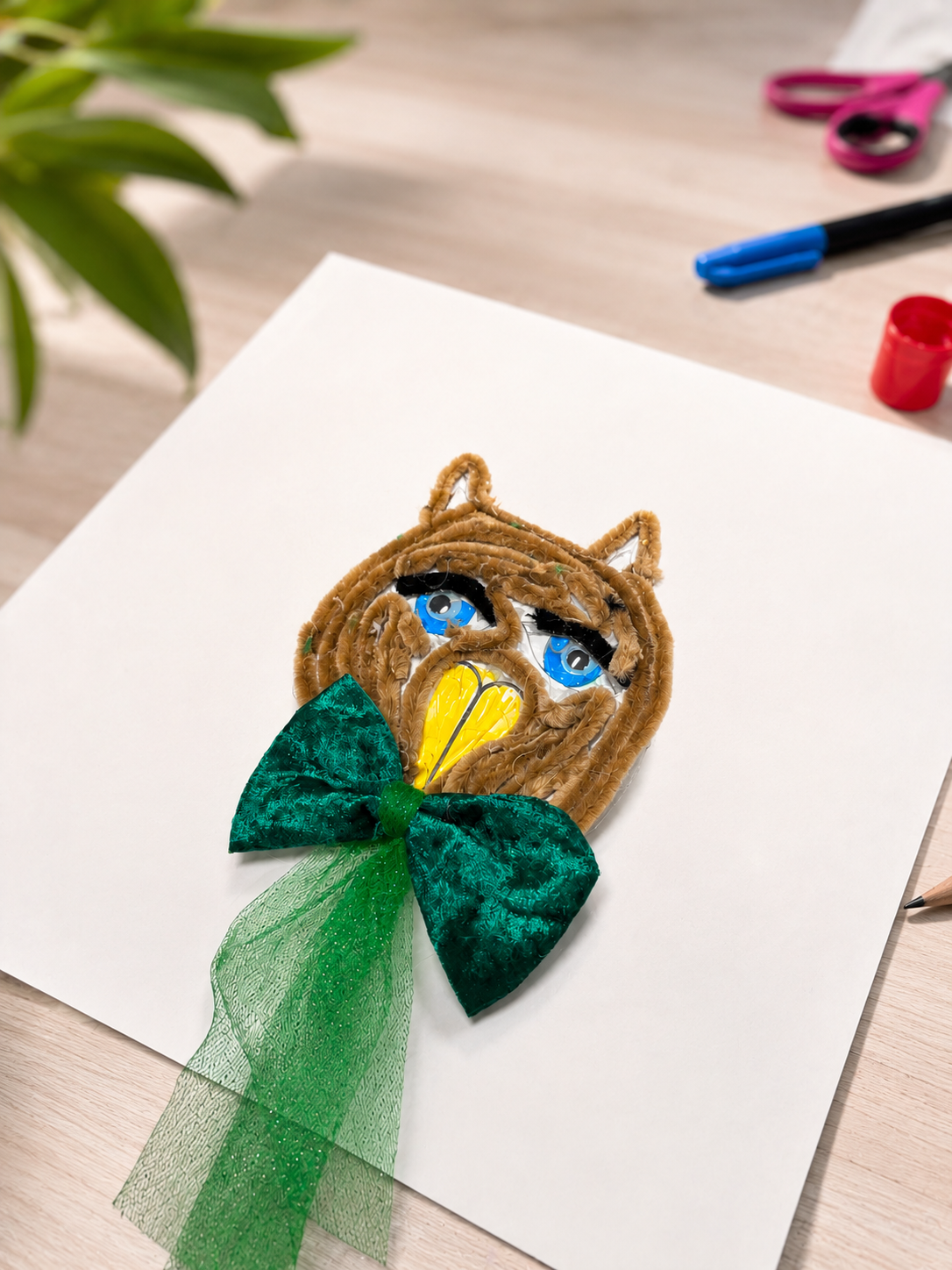 Workshop project — owl made from rope and paint
